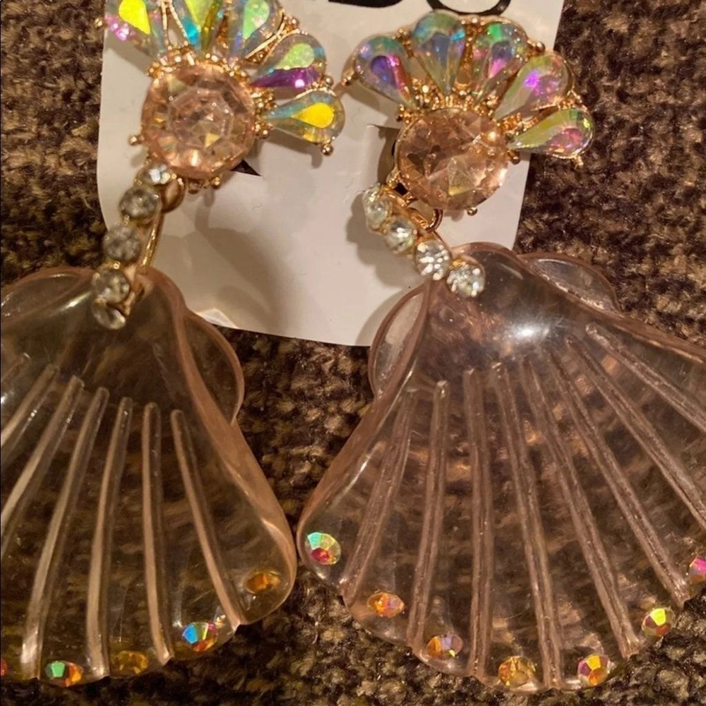 ALDO resin shell clip earrings with Crystals NEW - Picture 9 of 12